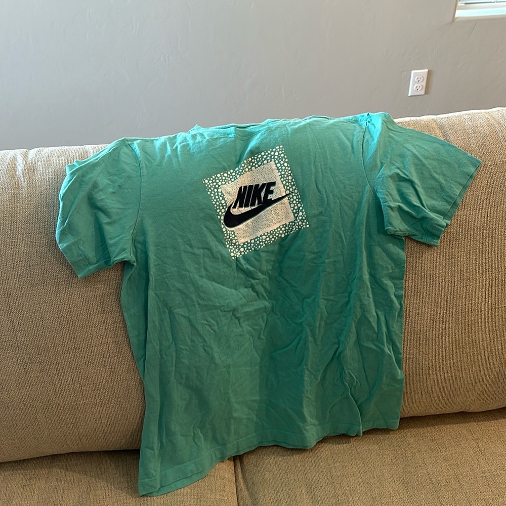 teal nike t shirt